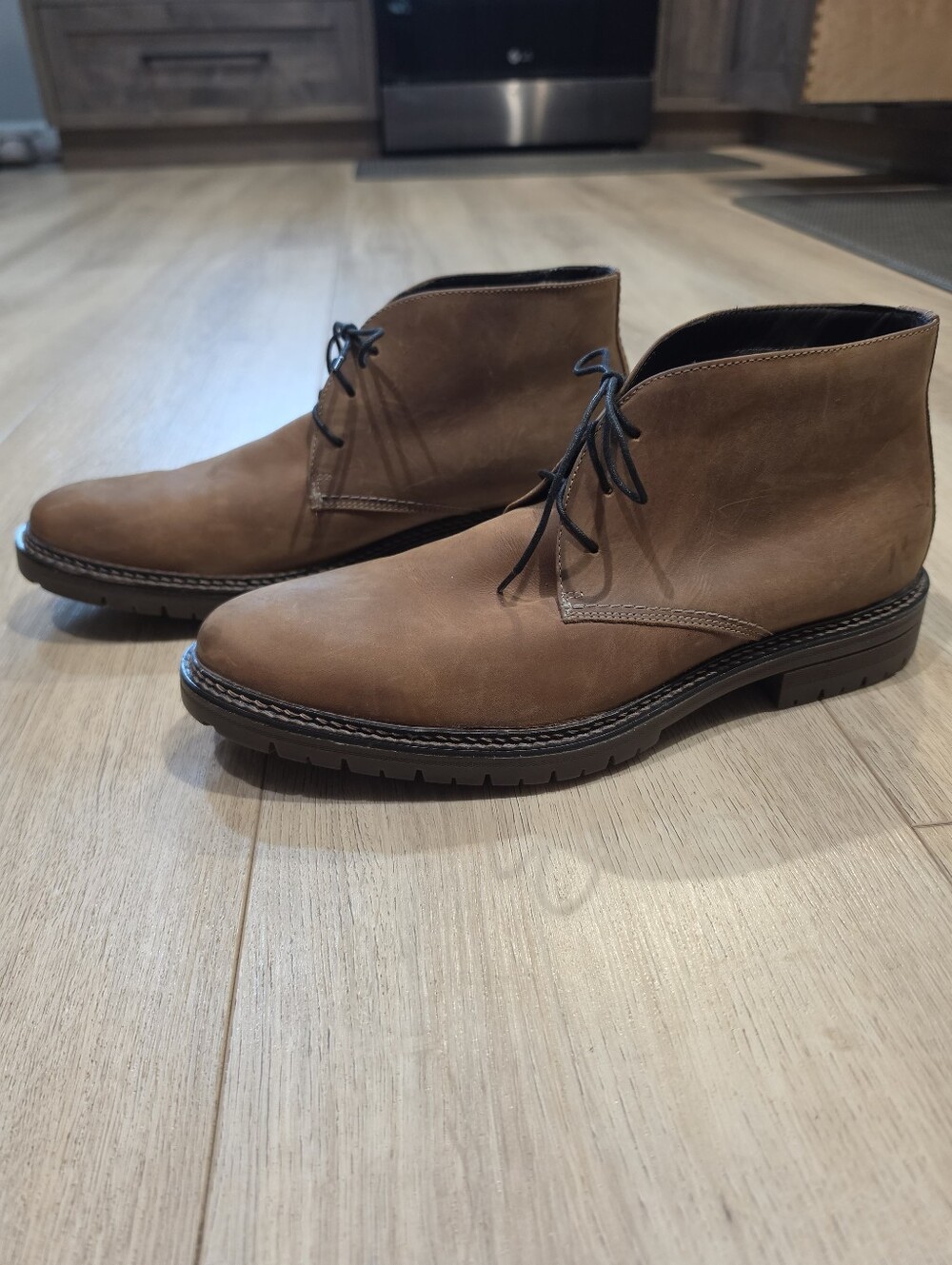 Johnston & Murphy Men’s Brown Leather Chukka Boots Size 11.5 M